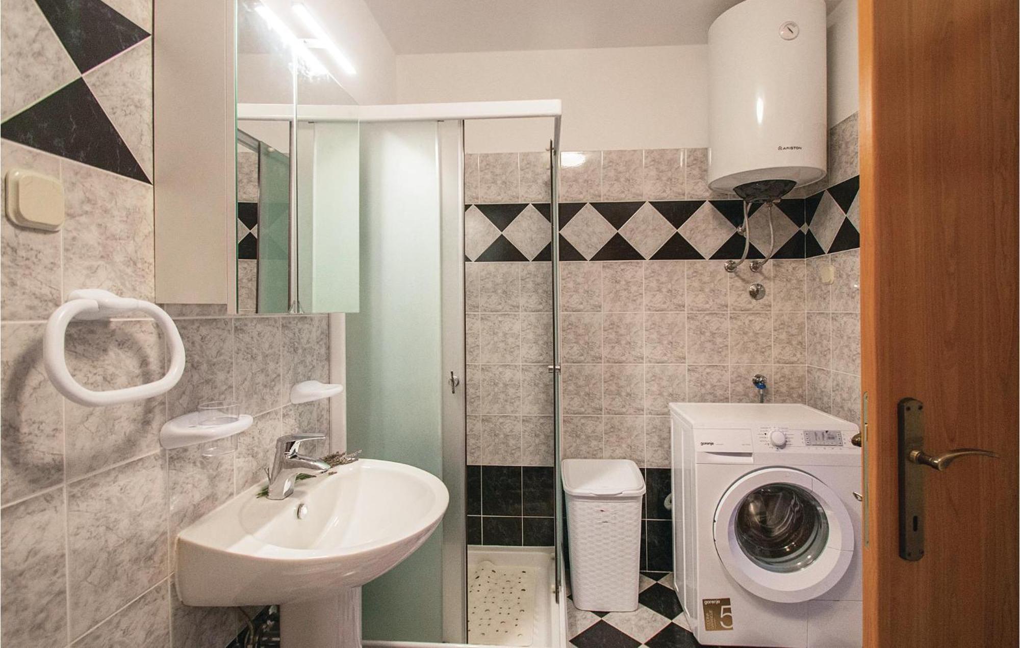 Amazing Apartment In Labin With House Sea View Екстер'єр фото