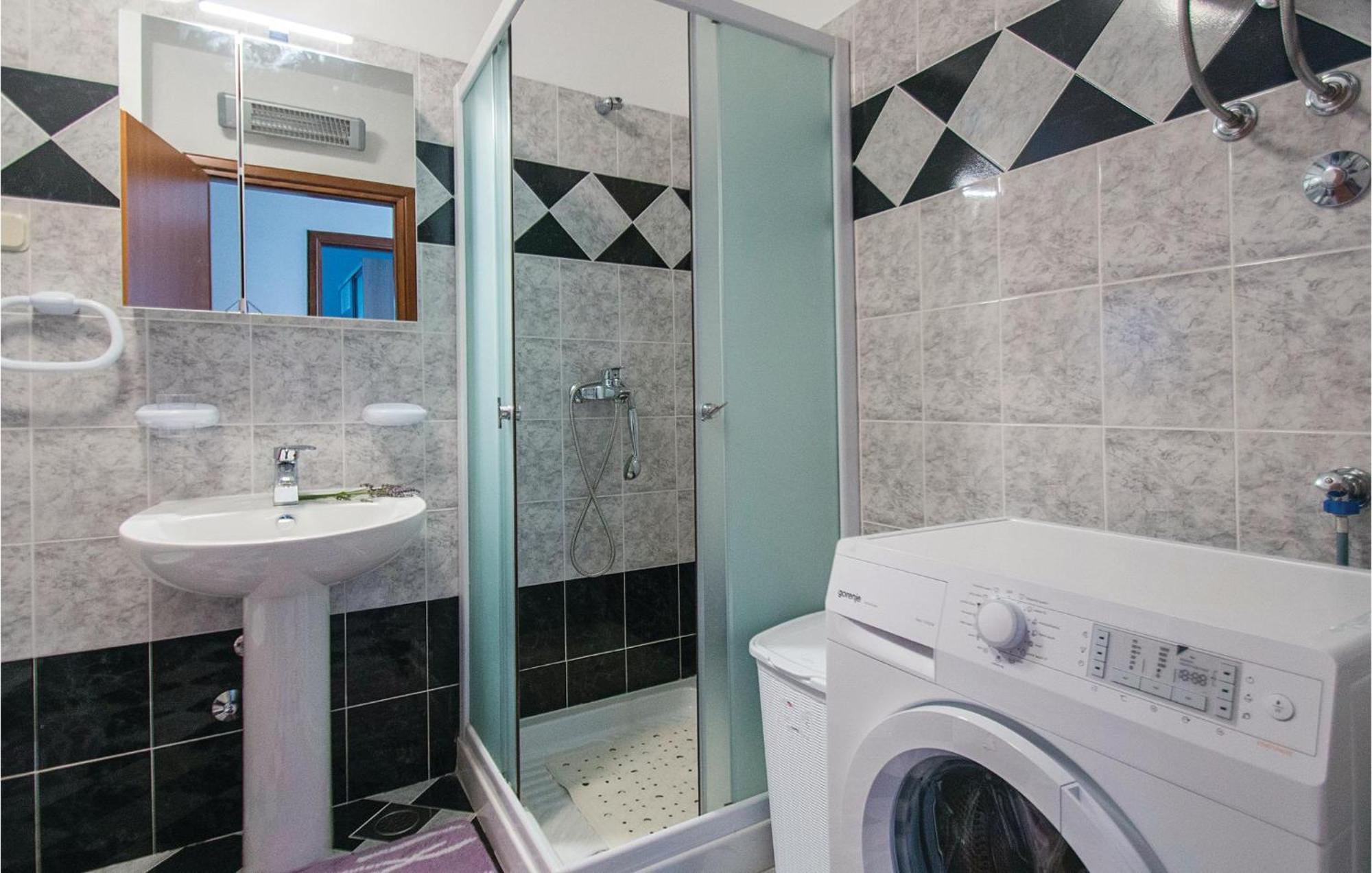 Amazing Apartment In Labin With House Sea View Екстер'єр фото